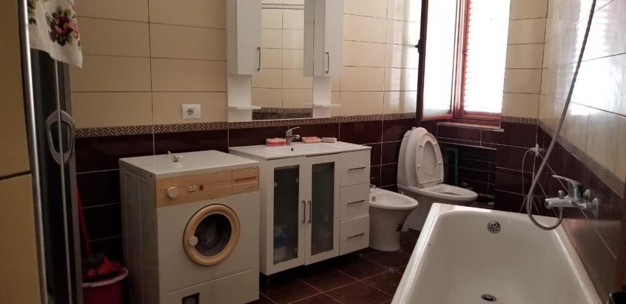 Dovana apartment Durrës Buitenkant foto